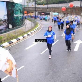 Runner Photo 7949008