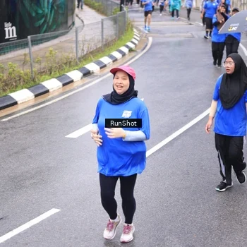 Runner Photo 7949019