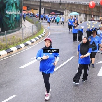 Runner Photo 7949021