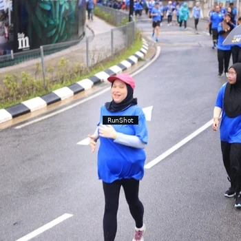 Runner Photo 7949025