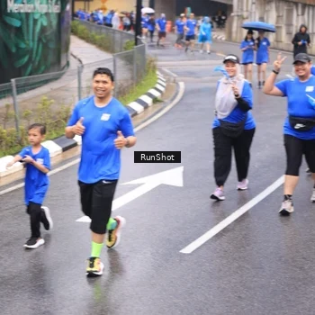 Runner Photo 7949061
