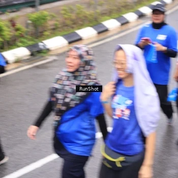 Runner Photo 7949068