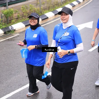 Runner Photo 7949079