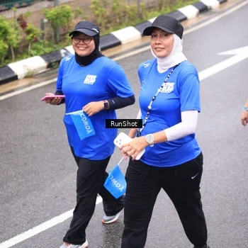 Runner Photo 7949081
