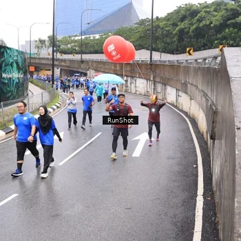 Runner Photo 7949107
