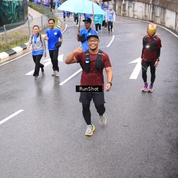 Runner Photo 7949128