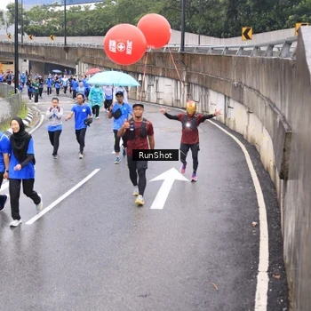Runner Photo 7949129