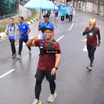 Runner Photo 7949135