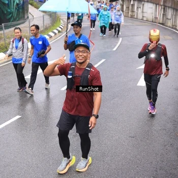 Runner Photo 7949136