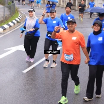 Runner Photo 7949139
