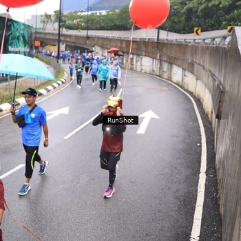 Runner Photo 7949151