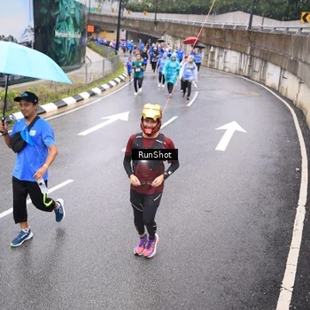 Runner Photo 7949157