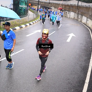 Runner Photo 7949159