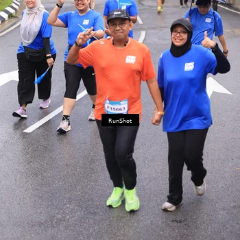 Runner Photo 7949173