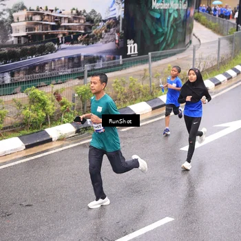 Runner Photo 7949179
