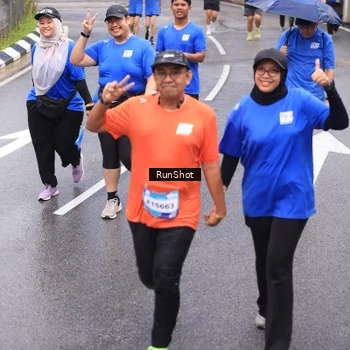Runner Photo 7949193