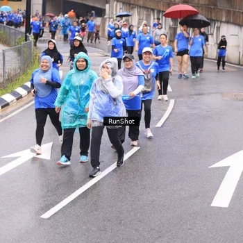 Runner Photo 7949200