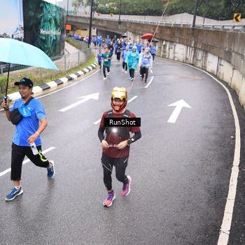 Runner Photo 7949201