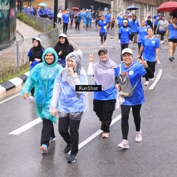 Runner Photo 7949221