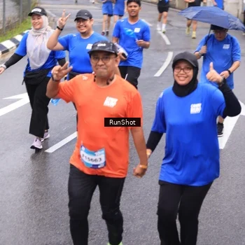 Runner Photo 7949227