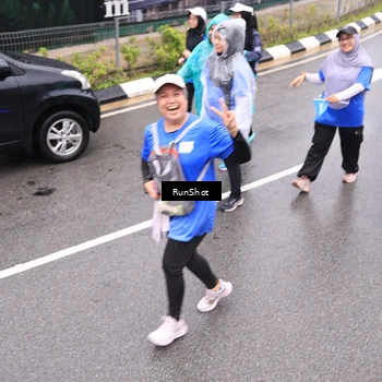 Runner Photo 7949249