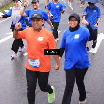 Runner Photo 7949253