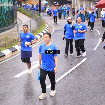 Runner Photo 7949269