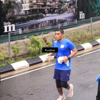 Runner Photo 7949280