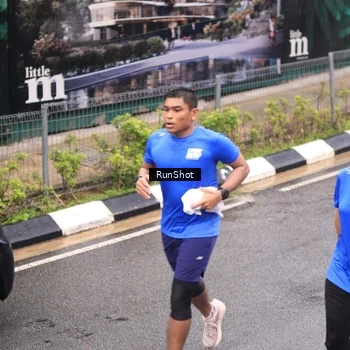 Runner Photo 7949285