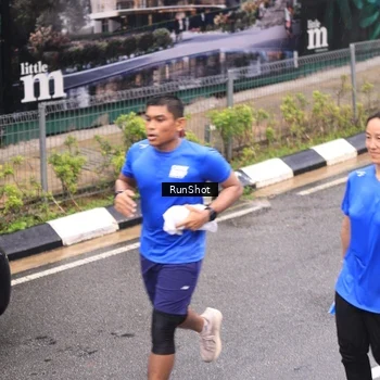 Runner Photo 7949286