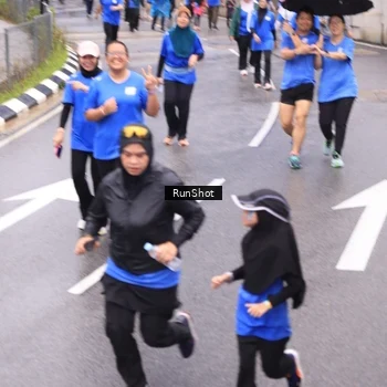 Runner Photo 7949291