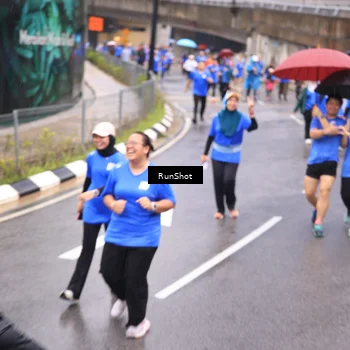 Runner Photo 7949300