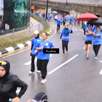 Runner Photo 7949301