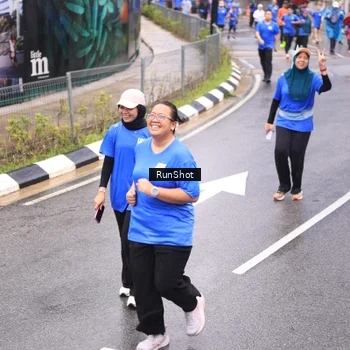 Runner Photo 7949307