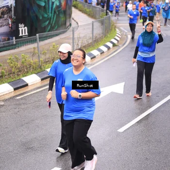 Runner Photo 7949308