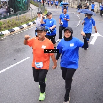 Runner Photo 7949309