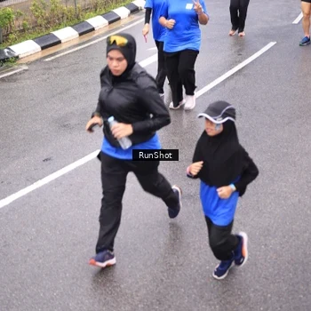 Runner Photo 7949315