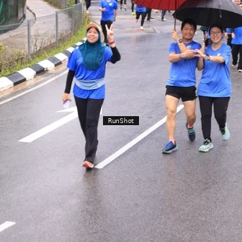 Runner Photo 7949341