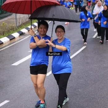Runner Photo 7949342