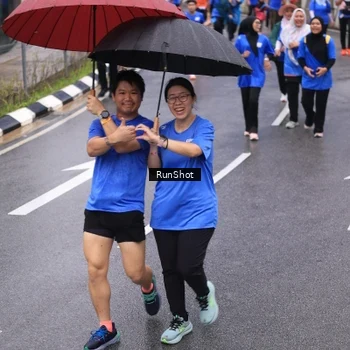 Runner Photo 7949345