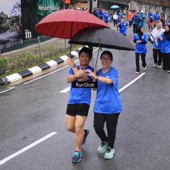 Runner Photo 7949346