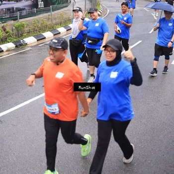 Runner Photo 7949354