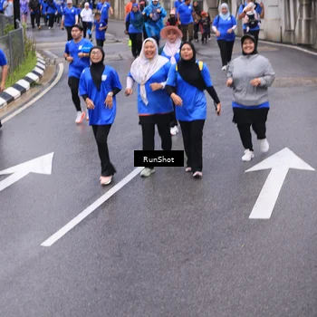 Runner Photo 7949358