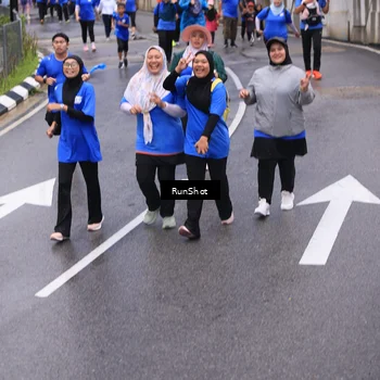 Runner Photo 7949362