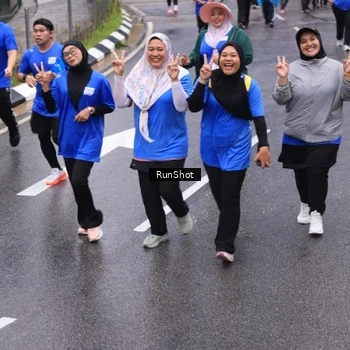 Runner Photo 7949375