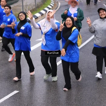 Runner Photo 7949380