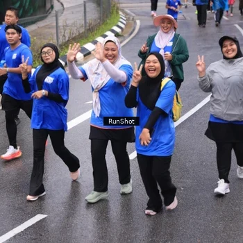 Runner Photo 7949381