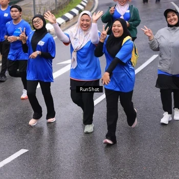 Runner Photo 7949382