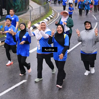 Runner Photo 7949383