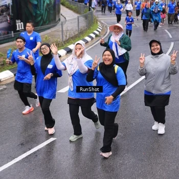 Runner Photo 7949386